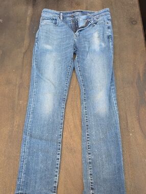 Lucky Brand 30/32  Women's Straight Leg Faded Blue Jeans